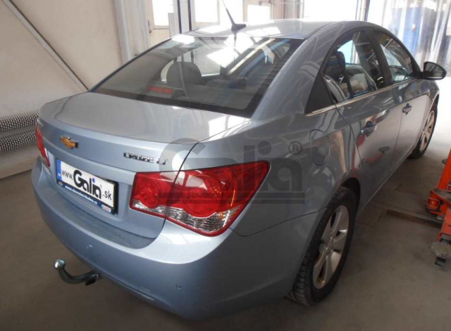 Фаркоп швидкознімний Chevrolet Cruze 2009-2016 #2