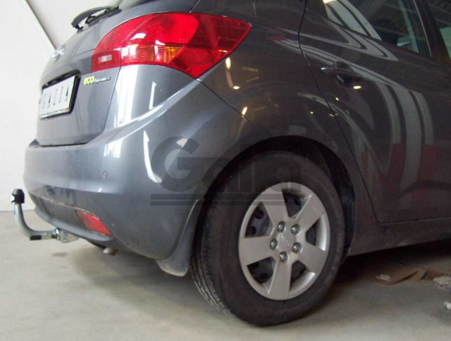 Фаркоп швидкознімний Kia Venga 2010-2017 #2