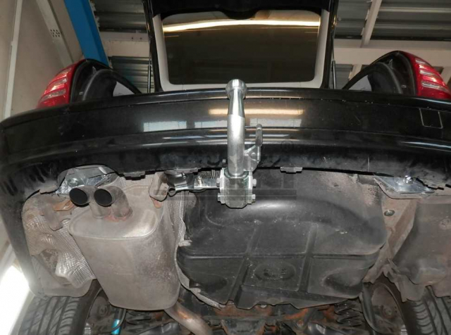 Фаркоп швидкознімний Mercedes C-Class S203 2001-2007 (універсал) #8