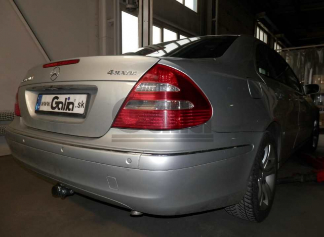 Фаркоп швидкознімний Mercedes E-Class W211 2002-2009 (седан) #2
