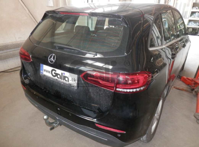 Фаркоп швидкознімний Mercedes CLA-Class C118 2019- #3