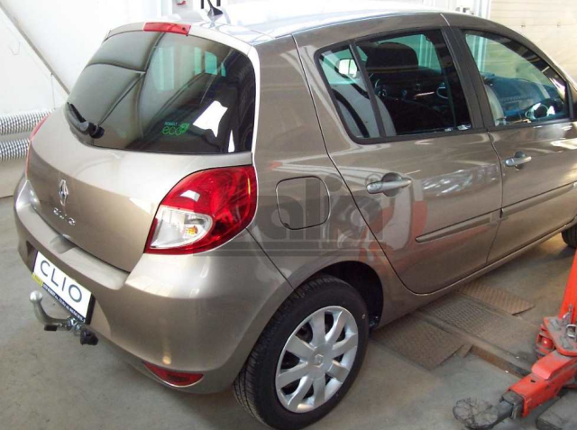 Фаркоп швидкознімний Renault Clio 2005-2012 (хетчбек) #2