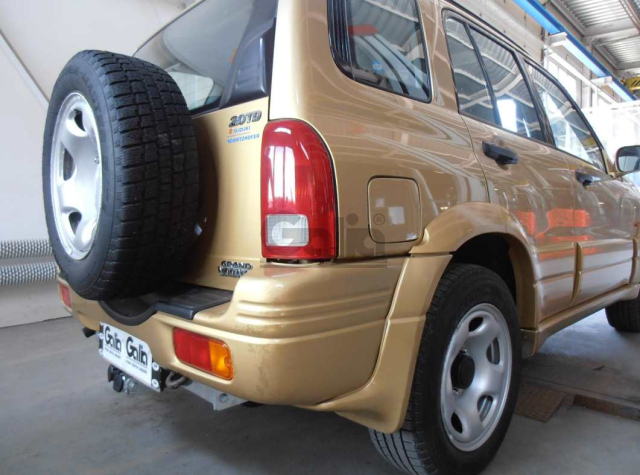 Фаркоп швидкознімний Suzuki Grand Vitara 1998-2005 #2