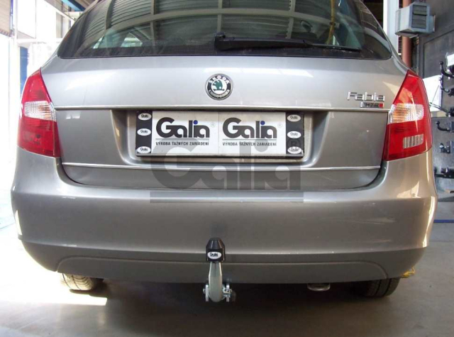 Фаркоп швидкознімний Skoda Fabia 1999-2007 (седан) #2