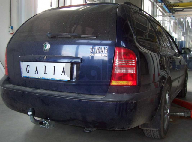 Фаркоп швидкознімний Skoda Octavia A4 1996-2010 (седан, універсал) окрім 4Х4 #7