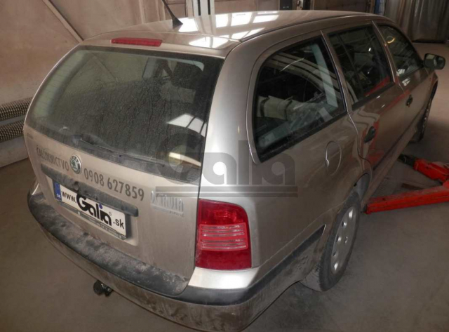 Фаркоп швидкознімний Skoda Octavia A4 1996-2010 (седан, універсал) окрім 4Х4 #4