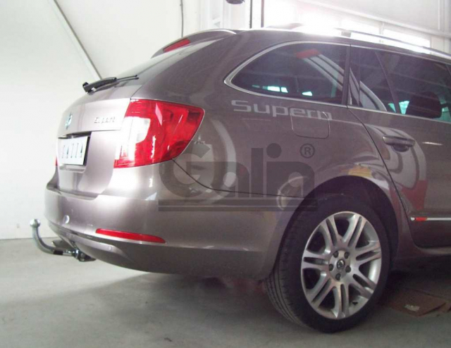 Фаркоп швидкознімний Skoda Superb 2008-2015 (седан, універсал) #7