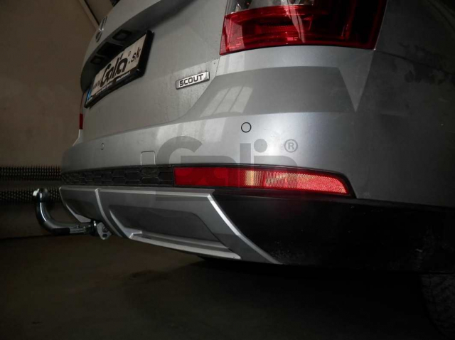 Фаркоп швидкознімний Skoda Octavia A8 2020- (седан, універсал) #8