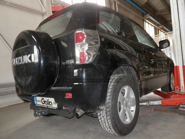 Фаркоп швидкознімний Suzuki Grand Vitara 2005-2010 (3 двері; з запаскою на дверях) #2