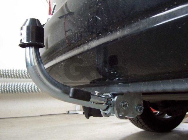 Фаркоп швидкознімний Toyota Avensis 2003-2009 (універсал) #8