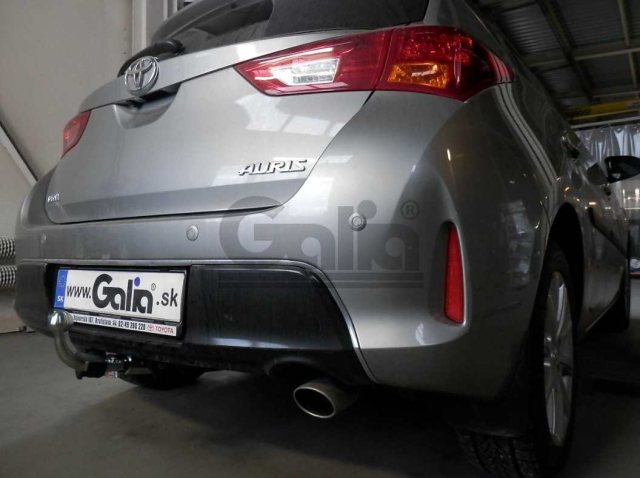 Фаркоп швидкознімний Toyota Auris 2012-2018 (хетчбек) окрім hybrid #1