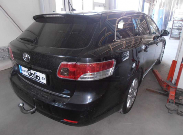 Фаркоп швидкознімний Toyota Avensis 2009-2015 (седан, універсал) #4
