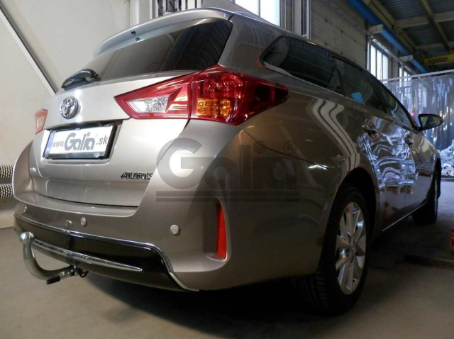 Фаркоп швидкознімний Toyota Auris 2012-2019 (універсал) окрім hybrid #1
