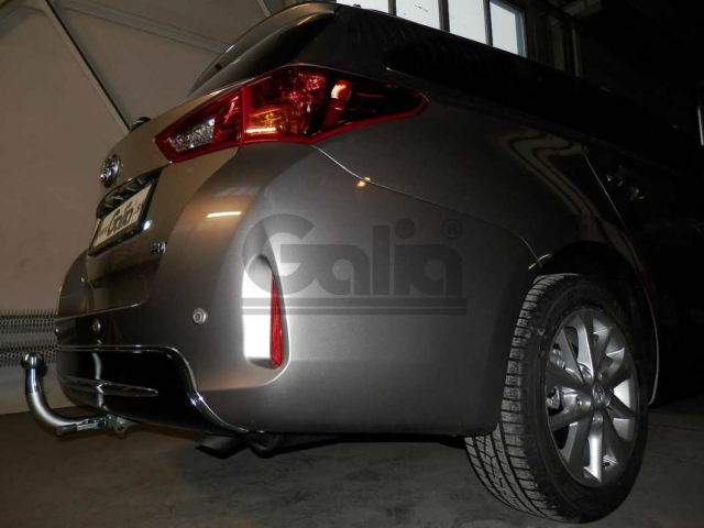 Фаркоп швидкознімний Toyota Auris 2012-2019 (універсал) окрім hybrid #9