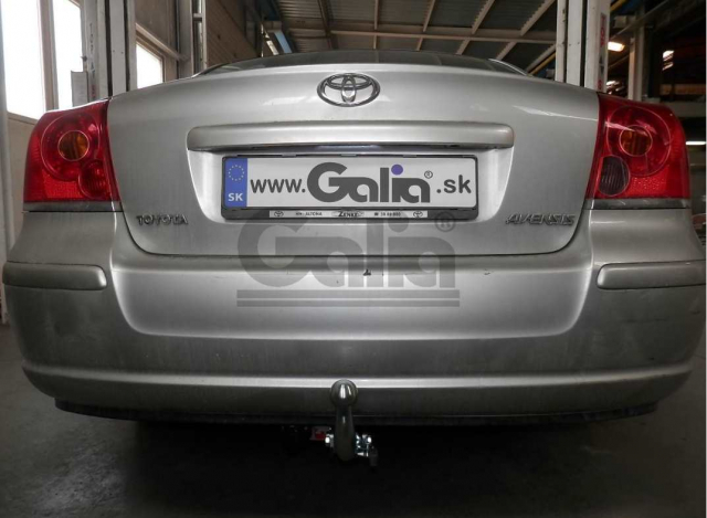 Фаркоп швидкознімний Toyota Avensis 2003-2009 (седан, хетчбек) #8