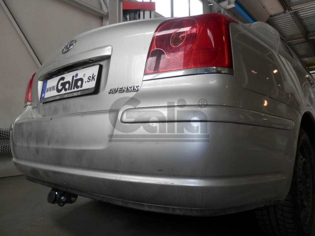 Фаркоп швидкознімний Toyota Avensis 2003-2009 (седан, хетчбек) #3