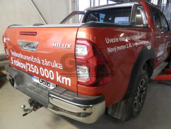 Фаркоп швидкознімний Toyota Hilux 2015-