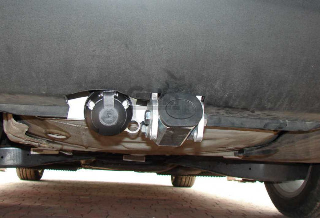 Фаркоп швидкознімний Volkswagen Golf V 2003-2008 (універсал) #4